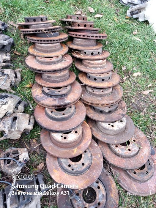 Тормозний дисксупорт мерседес w124 202 210 168 211 219 220 140 ml163