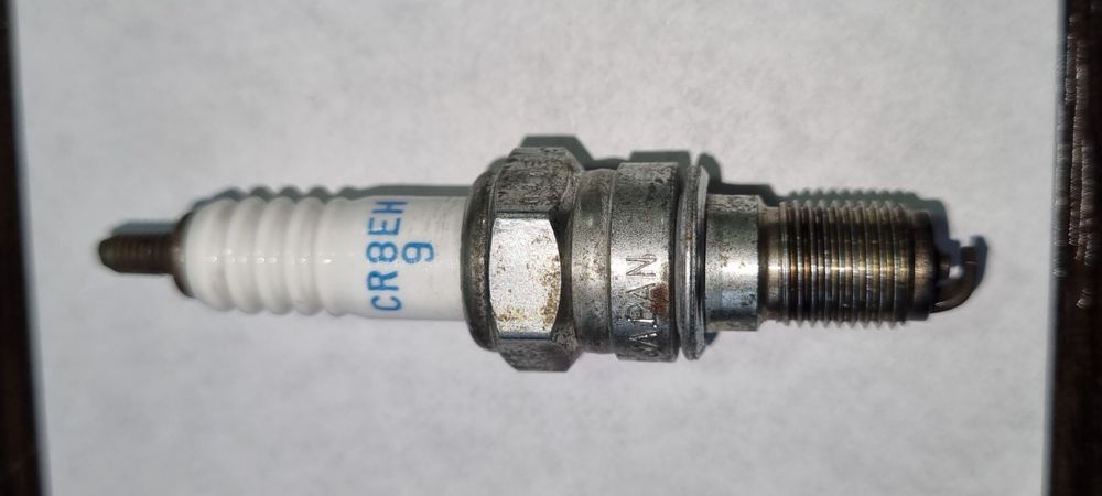Свіча NGK CR 8 EH 9