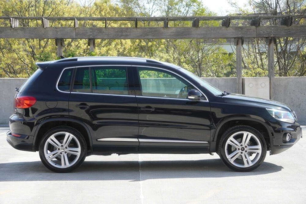 Volkswagen Tiguan      2016
