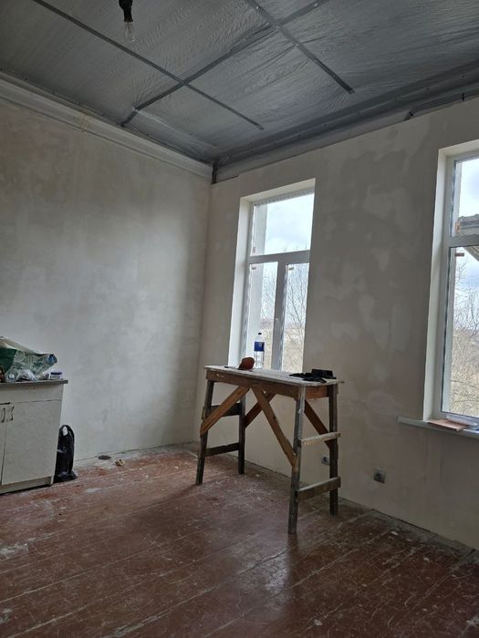 Вперше у продажу квартира на березі ставка у Дергачах