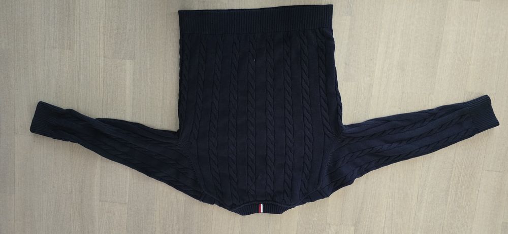 Sweter chłopiency