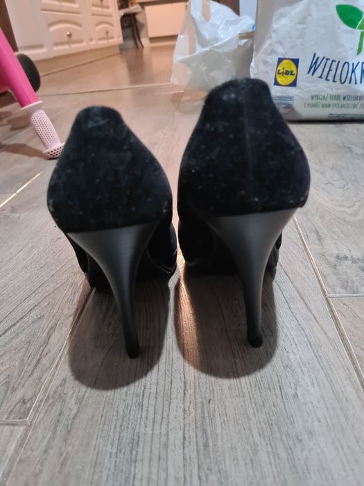 Szpilki czarne damskie 38