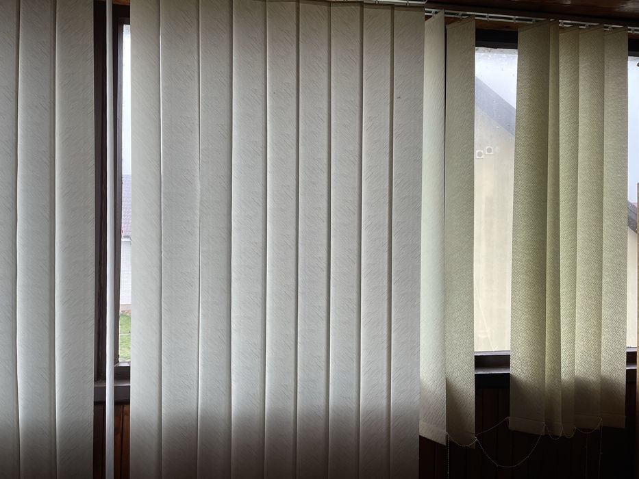 Жалюзі вертикальні тканинні