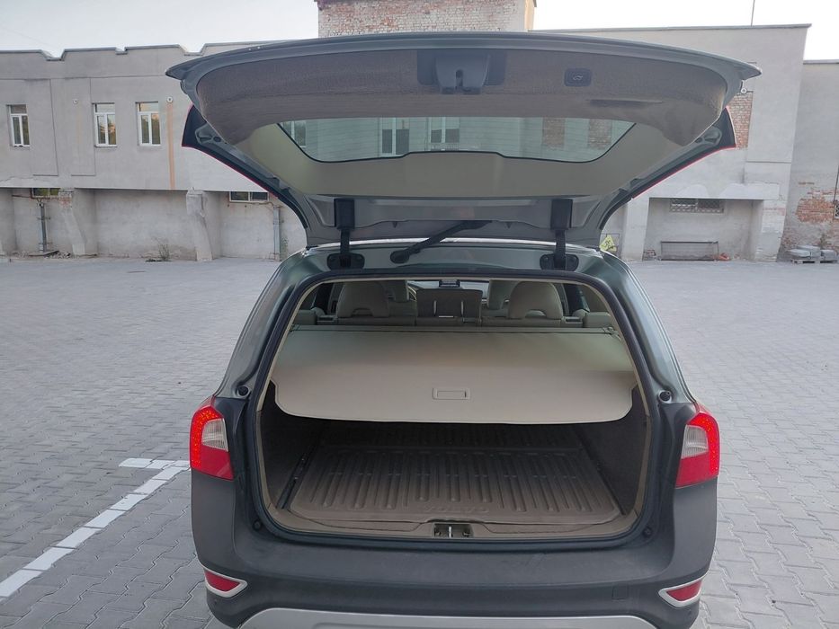 Volvo  XC70  2.4 дизель D5 для ЗСУ