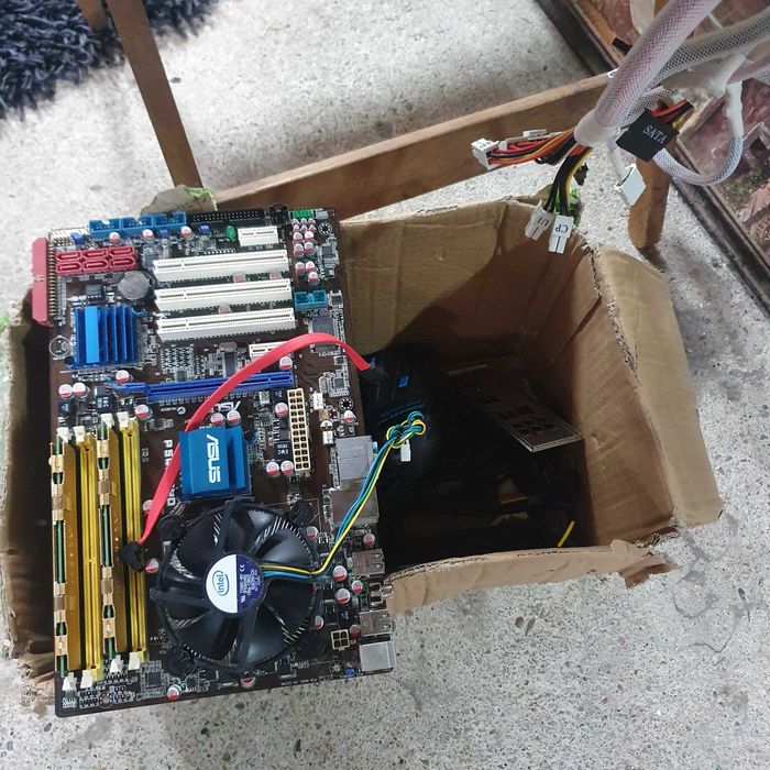Vendo.todo para desocupar,desde monitores a cabos placas graficas etc