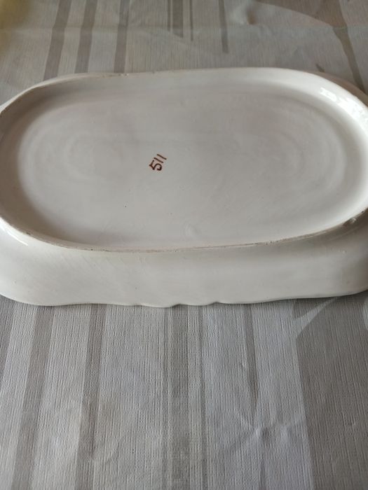 Bandeja com relevo para chavena