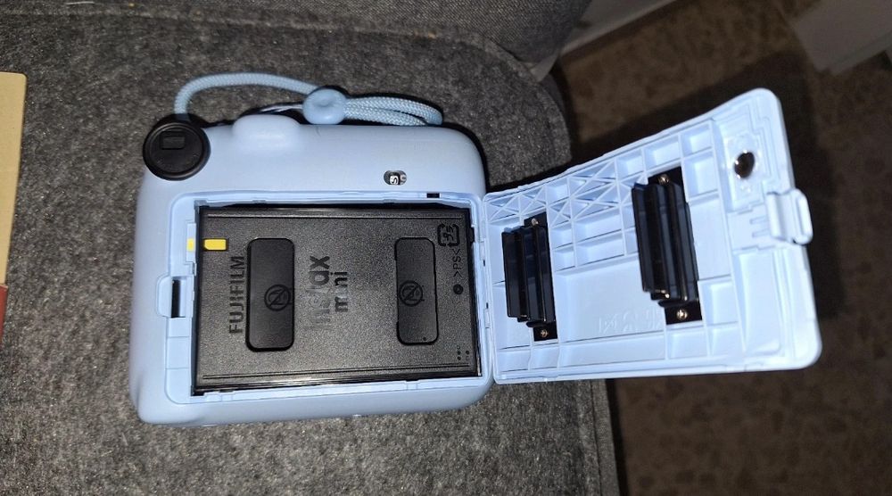 Instax Mini 12 blue