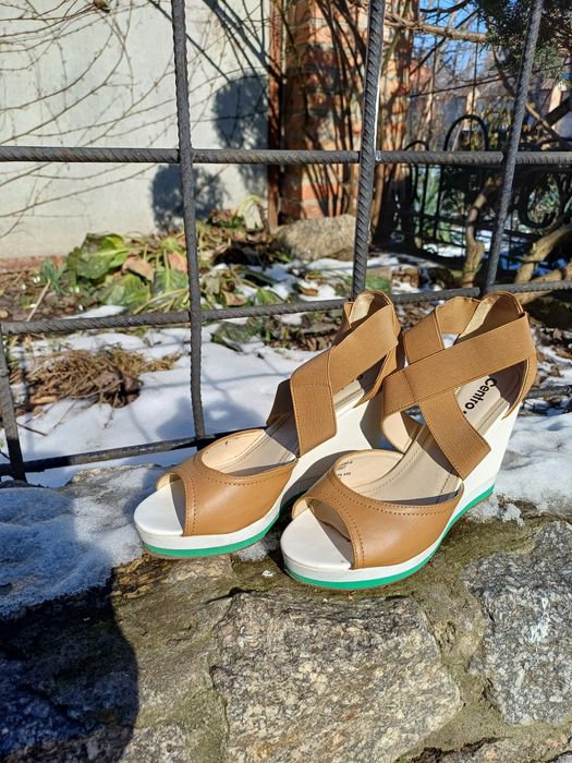 Босоніжки продам