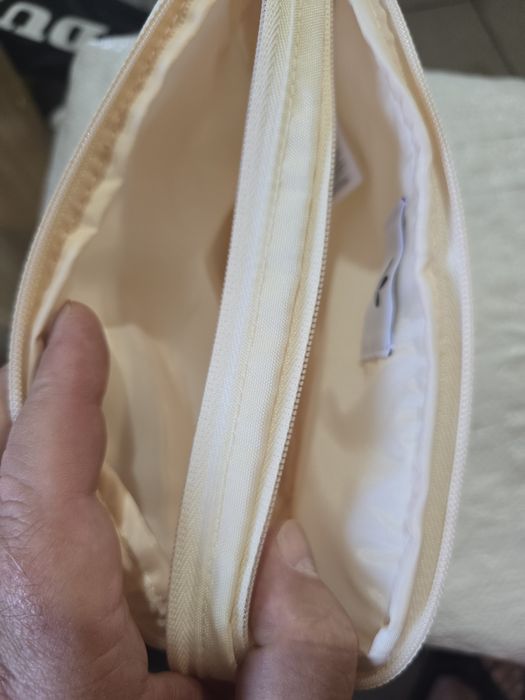 Маленька сумка через плече Adidas Originals Premium Essentials Airliner