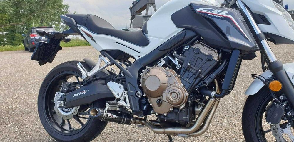 Honda CB650 F como nova