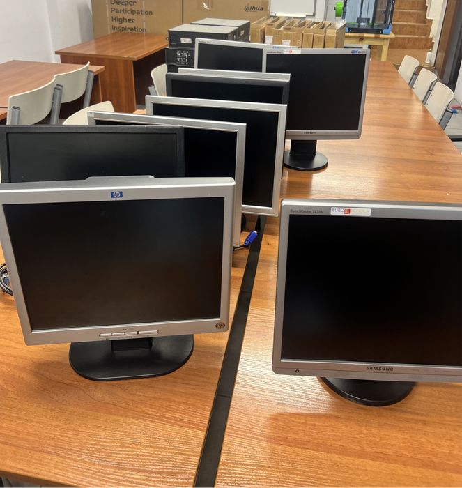 Monitor do komputera Dell, Samsung