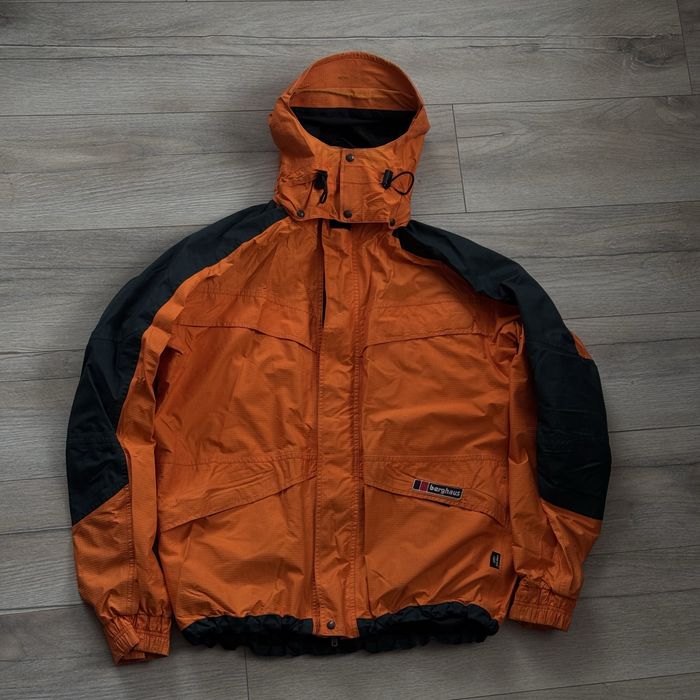 Вінтажна вітрівка Berghaus