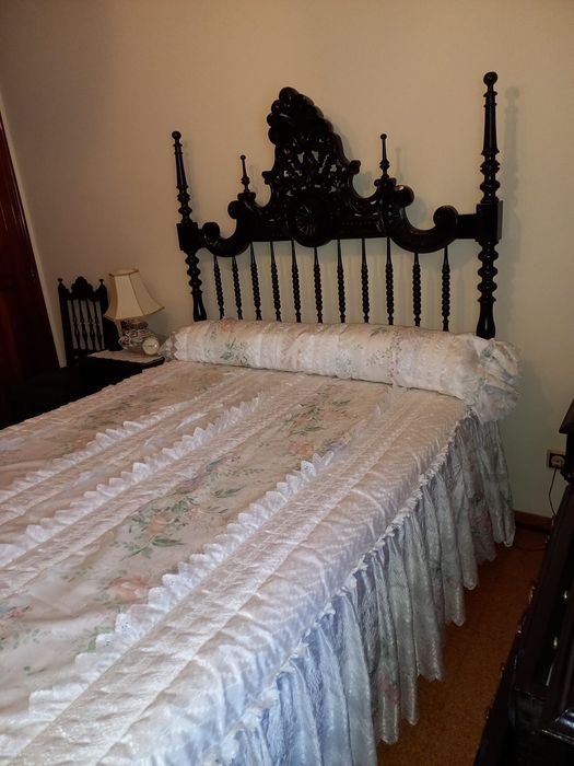 Mobília quarto estilo séc XVII