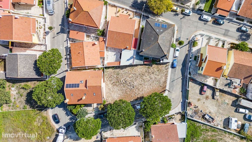 Dois Lotes  terrenos individuais vendidos em conjunto