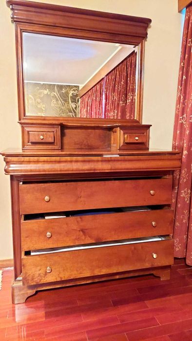 Toucador em Madeira de Cerejeira Maciça