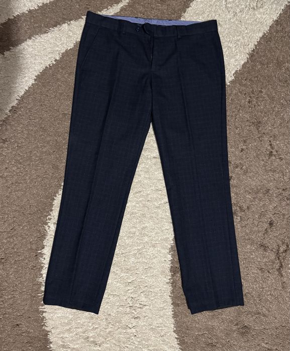 Чоловічі брюки та жилет