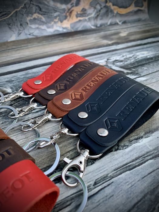 Брелок Peugeot,Renault, Пежо, Рено з натуральної шкіри.Брелок зі шкіри