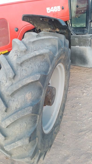 Trator Massey Ferguson cabinado modelo 5465 ,com caixa 16x16.