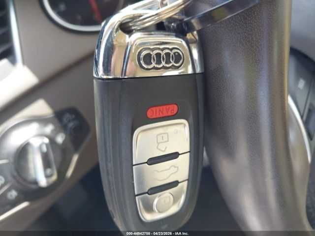Audi A4 2.0 Premium 2014