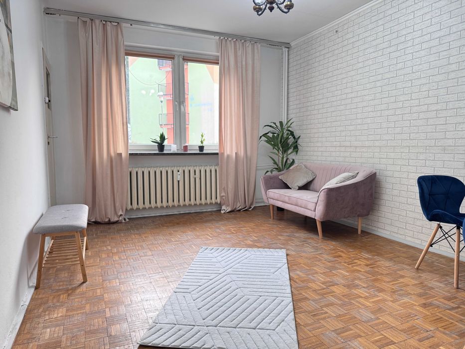 2 Pokoje na parterze do remontu