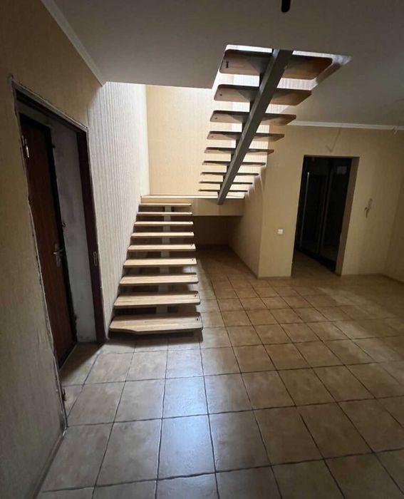 Продам будинок 1815