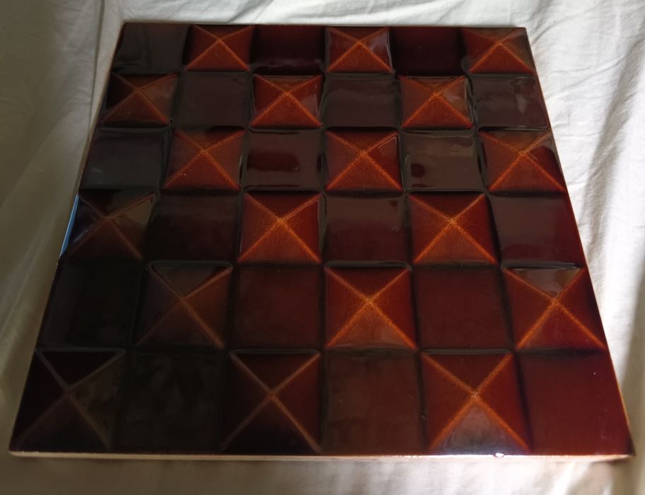 Azulejos relevo chocolate anos 60