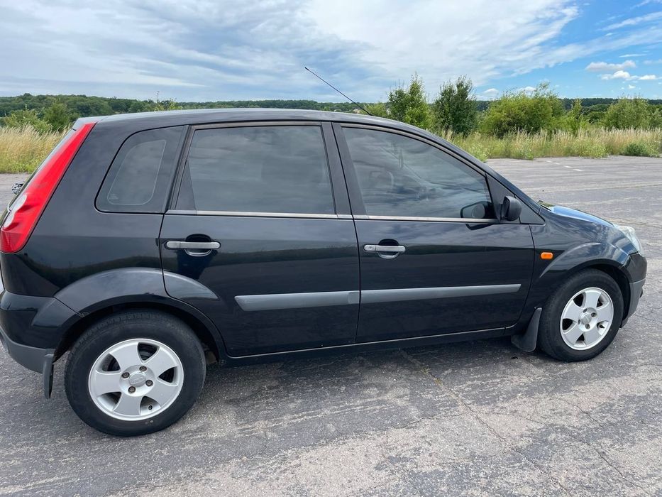 Продам Ford Fiesta 1,4 бензин 2007р.