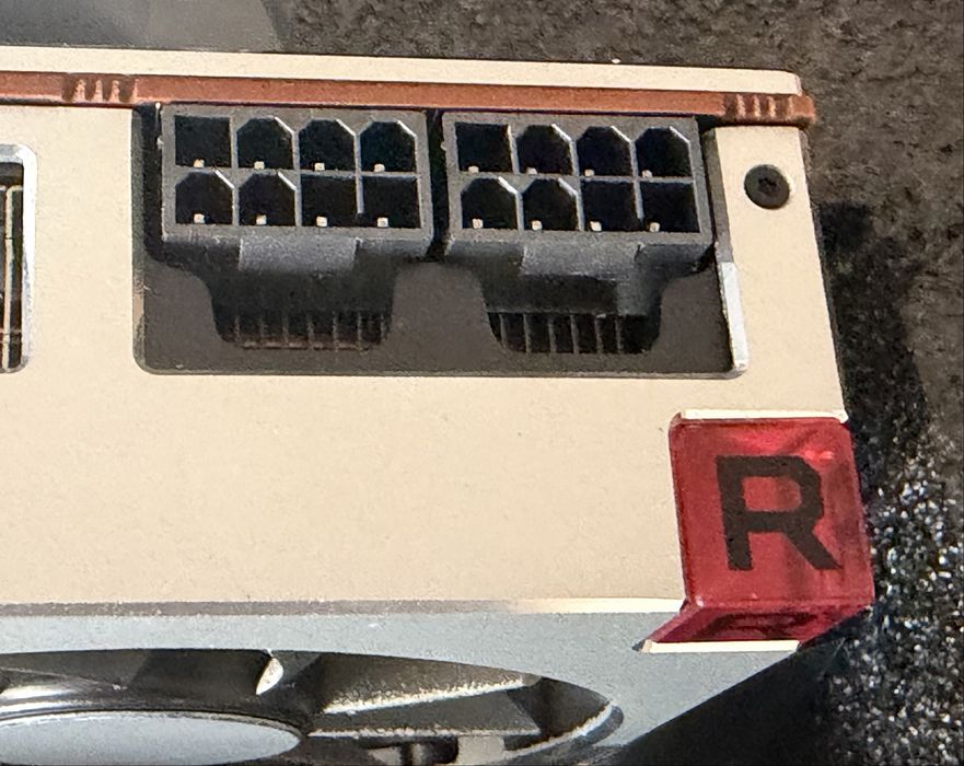 Placa grafica Radeon VII 16 Giga