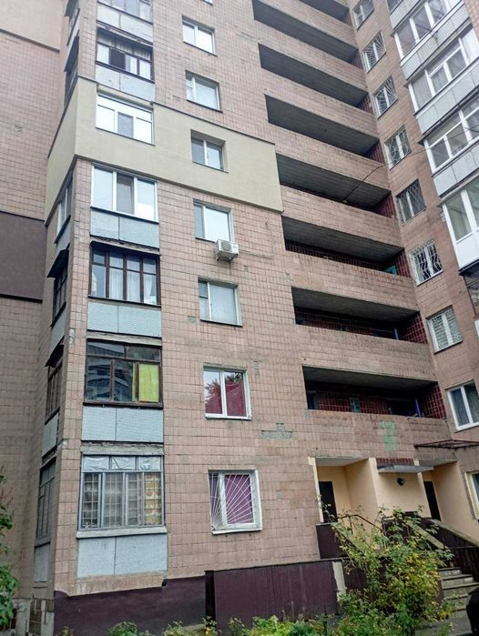 Продам 2к. квартиру завод Шевченко (404369)