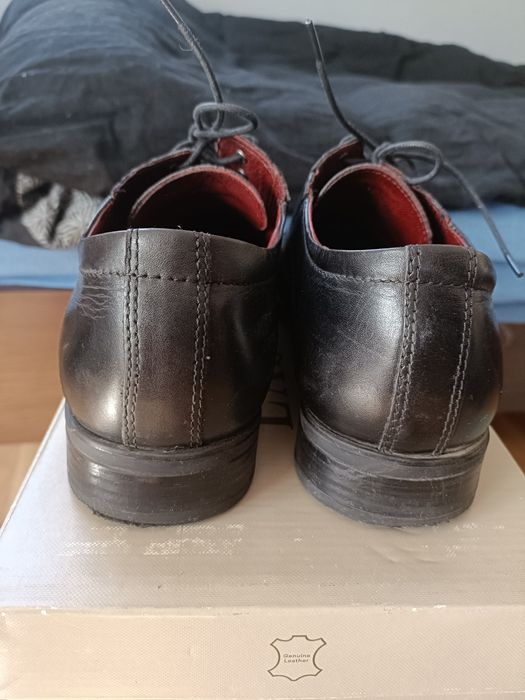 Buty Lasocki garniturowe  rozm.41