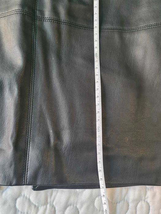 Шкіряна спідниця