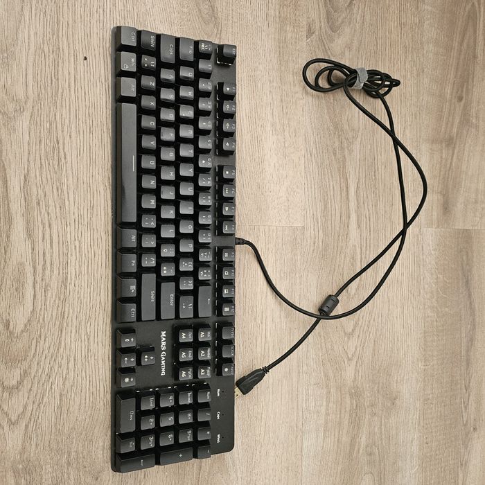 Teclado Mars, usado.