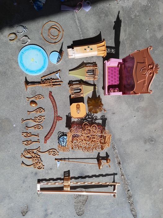 Castelo da Barbie, Carro da Barbie e acessórios