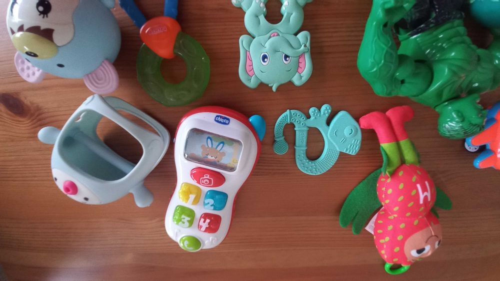 Brinquedos bebé,  varias marcas