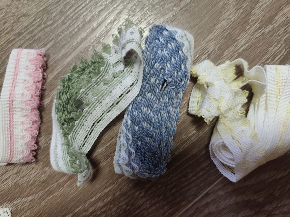 Кружево тесьма, лента атласна, косточки для бюста