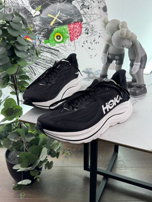 Кросівки Hoka Clifton 10 44 розмір Е12441