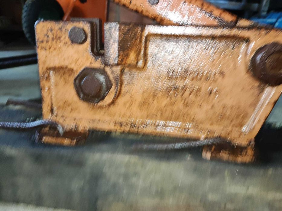 Máquinas Manuais de Corte e Dobra de Ferro