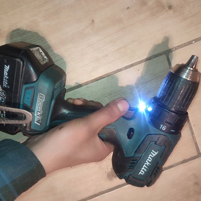 Wiertarka wkrętarka Makita DDF459