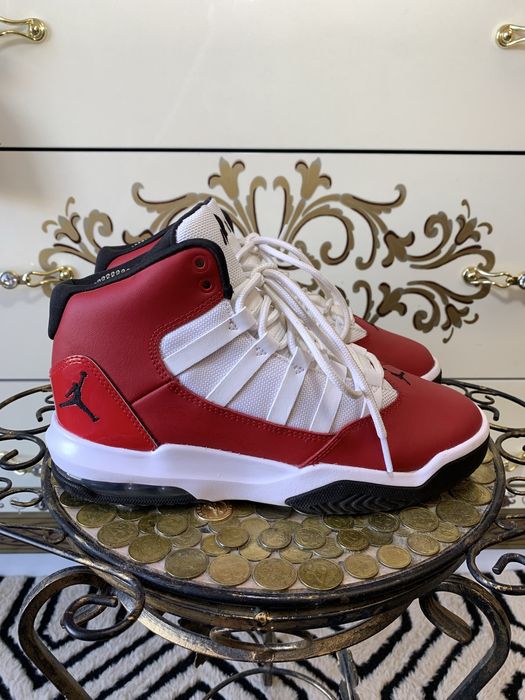 Высокие кожаные кеды кроссы кроссовки nike air jordan max aura 36