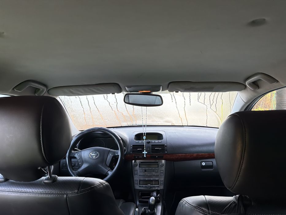 Toyota avansis vendo