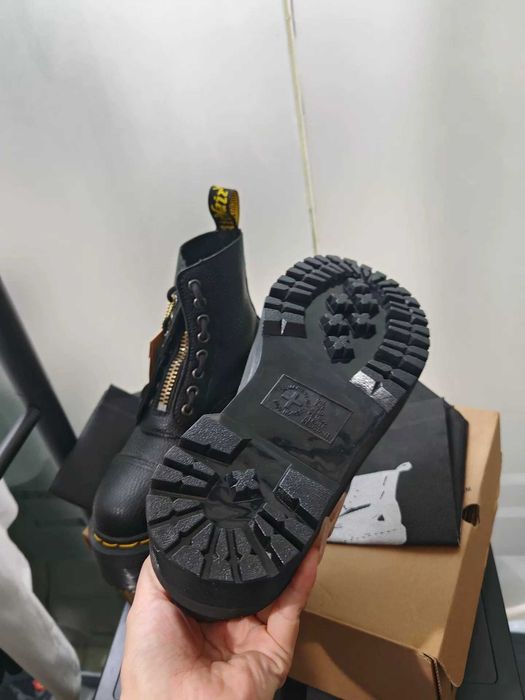 Dr.Martens Sinclair Black Boot R.37