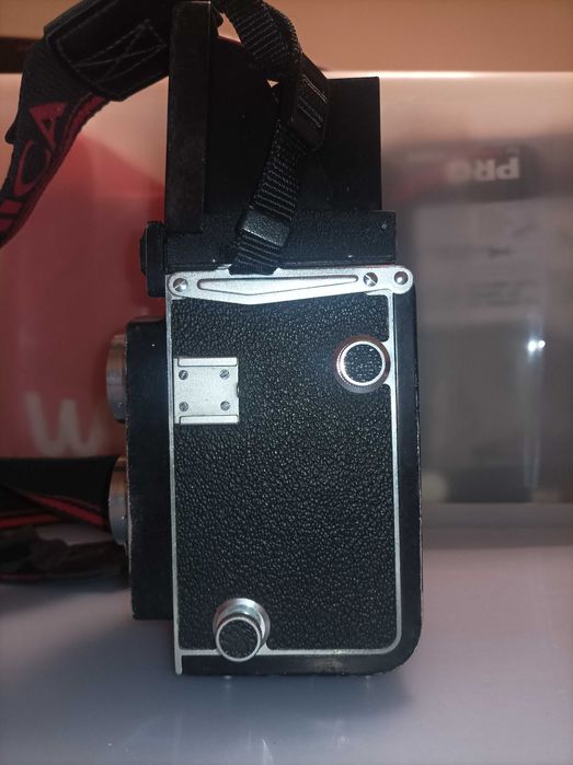 TLR em valorização - Yashica A - TLR - Médio formato 120mm