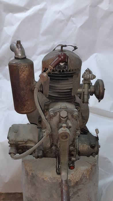 Двигун ЗИД ссср робочий