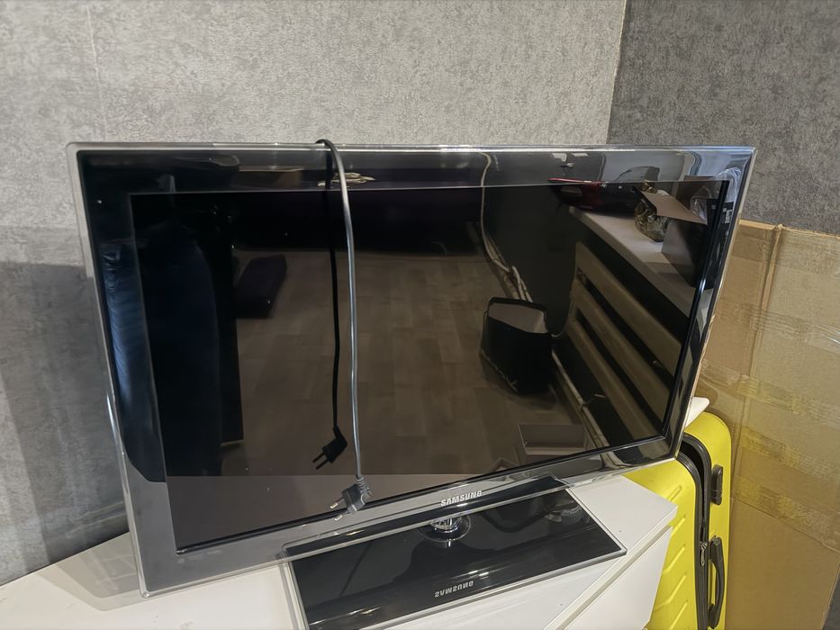 Телевізор , плазма , samsung