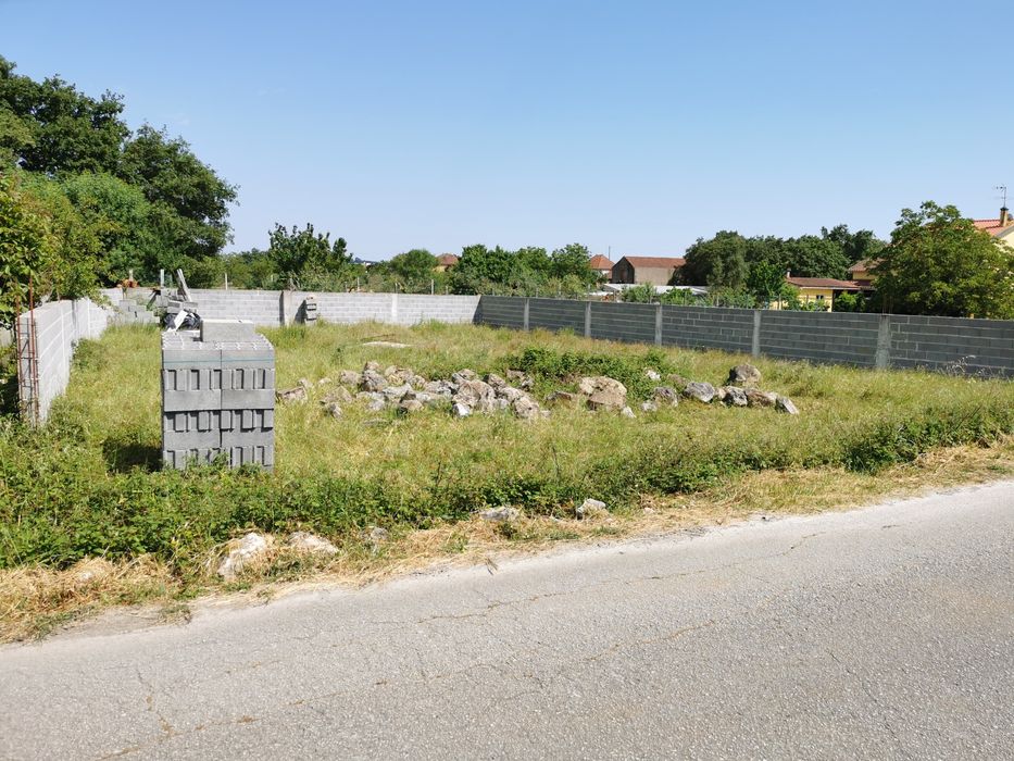 Vende-se Terreno c/ Projeto