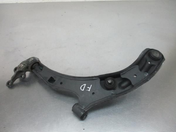 Braço de suspensão frente direito NISSAN Almera II Sedan (N16)