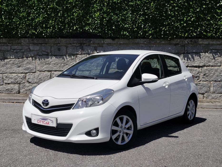 Toyota Yaris 1.4 D-4D 90 CV | 2012 | Muito Económico | Excelente Estado