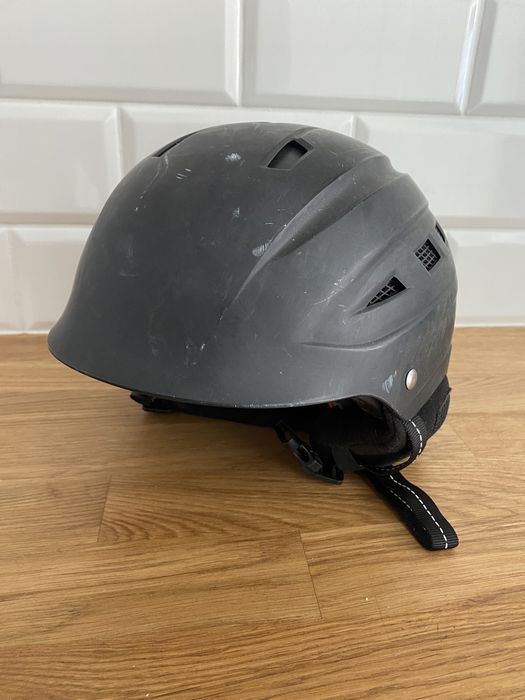 Kask ochronny (skateing, rolki, narty)