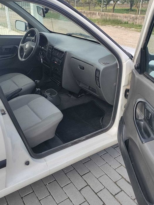 Seat Inca (2 lugares)