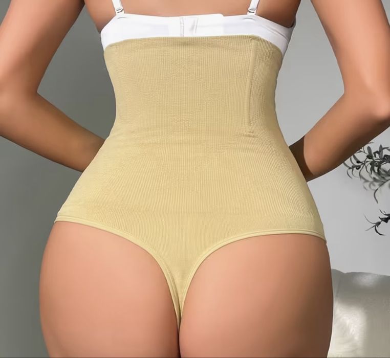 Жіноча утягуюча білизна